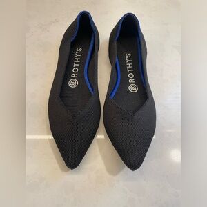 Beautiful Rothy's Black Knit‎ Fabric Pointed-Toe Slip-On Flats Women’s Size 7.5
